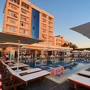blumare-resort.albaniahotels.org/